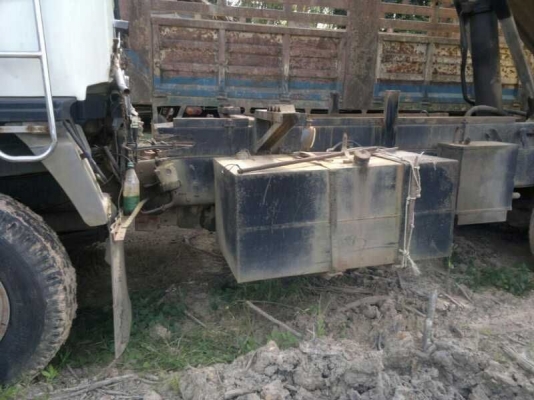 รถฮีโน่ 10 ล้อดั๊ม FM1M 220 แรงม้า  ปี 35   สนใจติดต่อ 081 - 6079515