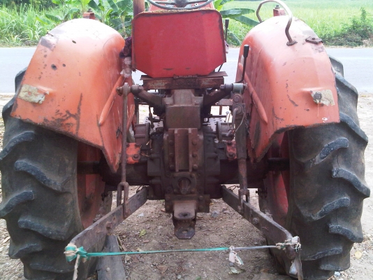 Kubota L2600  26แรง ไฮโดรลิคดี เครื่องดี แห้งๆ ครับ