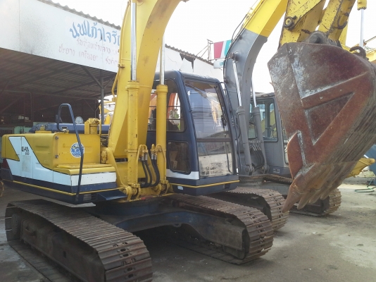 ขายด่วน KOBELCO  SK 120  มาร์คทรี   เก่านอก ยังไม่เคยใช้งานในไทย  สภาพดีมาก ๆๆ  ไฟฟ้าครบ  เครื่องปั้มดี  ซีเรียลสูง