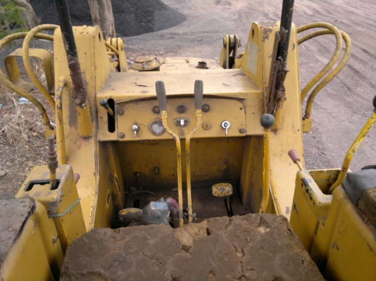 ขายรถตักตีนตะขาบ MITSUBISHI BS3D สภาพสมบูรณ์ ใช้งานอยู่