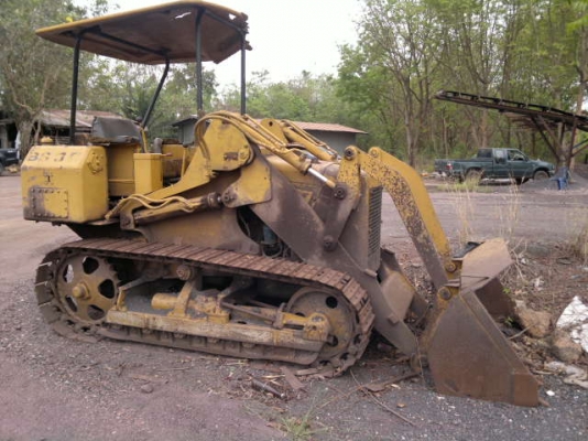 ขายรถตักตีนตะขาบ MITSUBISHI BS3D สภาพสมบูรณ์ ใช้งานอยู่