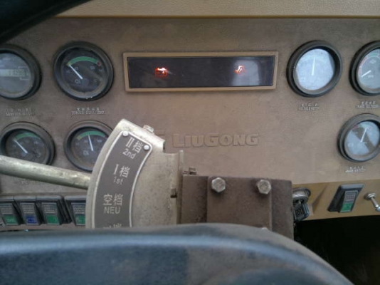 ขายรถตักล้อยาง ยี้ห้อ LIUGONG รุ่น.ZL30E รถยอดฮิตนำเข้าจากประเทศจิน เอกสารใบอิมวอย