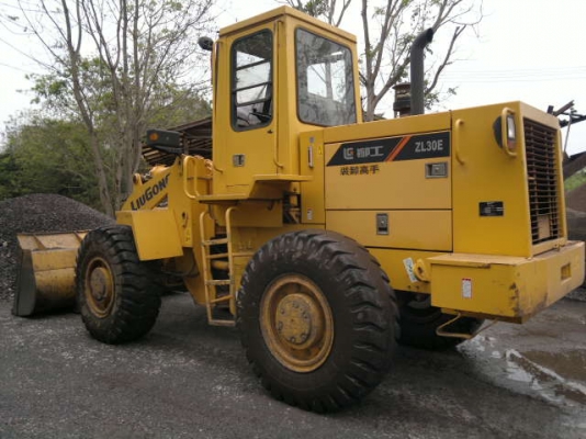 ขายรถตักล้อยาง ยี้ห้อ LIUGONG รุ่น.ZL30E รถยอดฮิตนำเข้าจากประเทศจิน เอกสารใบอิมวอย