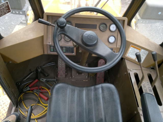 ขายรถตักล้อยาง ยี้ห้อ LIUGONG รุ่น.ZL30E รถยอดฮิตนำเข้าจากประเทศจิน เอกสารใบอิมวอย