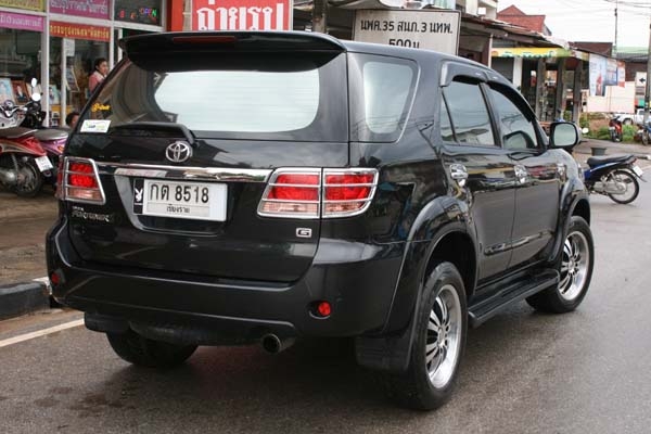 โตโยต้า ฟอร์จูนเนอร์ โตโยต้า ฟอร์จูนเนอร์