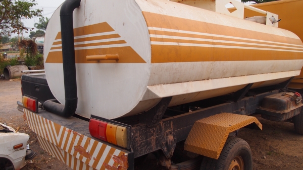 ขายรถบรรทุกน้ำ 4000 ลิตร เครื่องอีซุซุ 2200