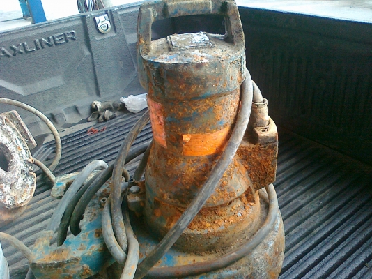 ขายปั๊มดูดน้ำบาดาล20แรงไฟ380โวลท์สวยมาก