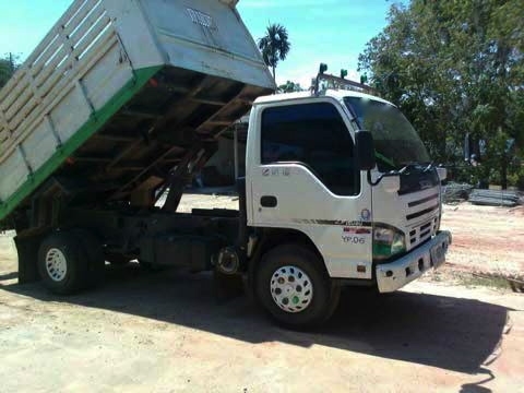 รถอิซูซุ 6 ล้อดั๊ม NQR 150 แรงม้า ปี 49 สนใจติดต่อ 081 - 6079515 รถอิซูซุ 6 ล้อดั๊ม NQR 150 แรงม้า ปี 49 สนใจติดต่อ 081 - 6079515