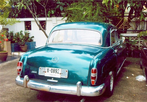ขายด่วน!!! รถโบราณ Benz 190 สีเขียว!! ขายด่วน!!! รถโบราณ Benz 190 สีเขียว!!
