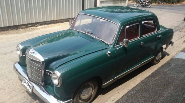 ขายด่วน!!! รถโบราณ Benz 190 สีเขียว!! ขายด่วน!!! รถโบราณ Benz 190 สีเขียว!!
