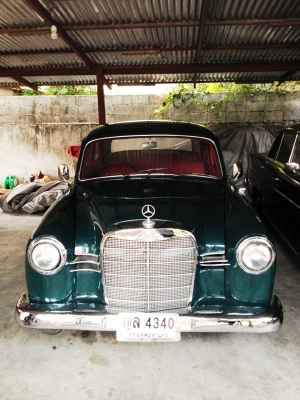 ขายด่วน!!! รถโบราณ Benz 190 สีเขียว!! ขายด่วน!!! รถโบราณ Benz 190 สีเขียว!!
