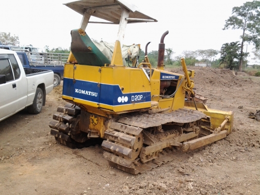 ขายรถแทรกเตอร์KOMAYTSU D 20- 6 LPสไล้3กะบอกสภาพสวยพร้อมใช้ราคาถูก