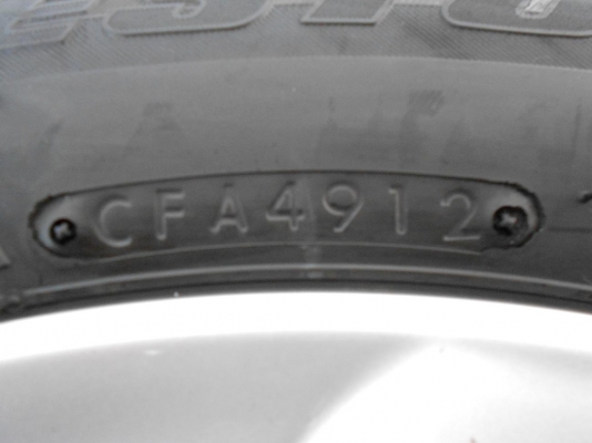 ขายล้อ โตโยต้า วีออส12 ก้าน ขอบ 15 ไฮเปอร์แบล็ค พร้อมยางป้ายแดง ขายล้อ โตโยต้า วีออส12 ก้าน ขอบ 15 ไฮเปอร์แบล็ค พร้อมยางป้ายแดง