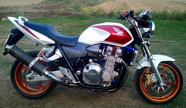 CB1300 2004 ทะเบียนแท้ สมอ. สวยจิงๆนะ ชอบจริงคุยได้