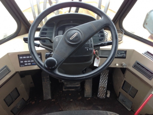 ขายด่วน !! KOMATSU WA300-3 นำเข้าจากญี่ปุ่น สวยๆ ครับ