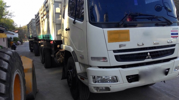 รถมิตซู 10 ล้อดั้ม 270 แรงม้า. ปี 54 ( ขายแม่ , ลูก )   สนใจติดต่อ  081 - 6079515