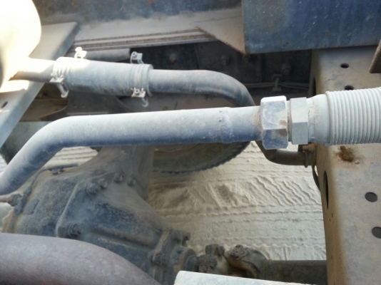 รถฮีโน่ 6 ล้อดั้ม 220 แรงม้า. ปี 55  ( รถวิ่ง 4x,xxx กม. )  สนใจติดต่อ  081 - 6079515