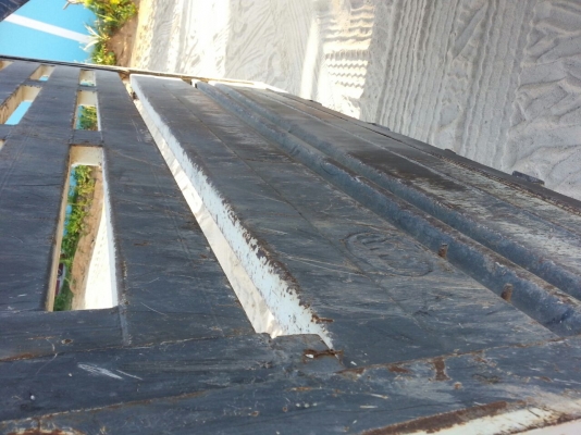 รถฮีโน่ 6 ล้อดั้ม 220 แรงม้า. ปี 55  ( รถวิ่ง 4x,xxx กม. )  สนใจติดต่อ  081 - 6079515