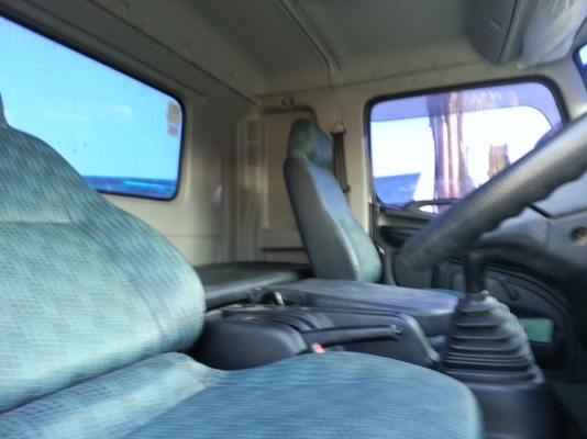 รถฮีโน่ 6 ล้อดั้ม 220 แรงม้า. ปี 55  ( รถวิ่ง 4x,xxx กม. )  สนใจติดต่อ  081 - 6079515