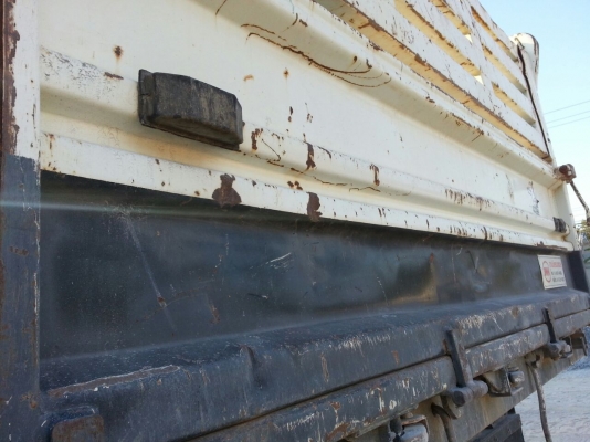 รถฮีโน่ 6 ล้อดั้ม 220 แรงม้า. ปี 55  ( รถวิ่ง 4x,xxx กม. )  สนใจติดต่อ  081 - 6079515