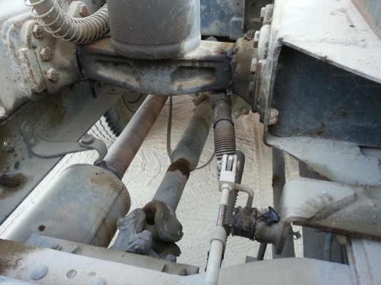 รถฮีโน่ 6 ล้อดั้ม 220 แรงม้า. ปี 55  ( รถวิ่ง 4x,xxx กม. )  สนใจติดต่อ  081 - 6079515