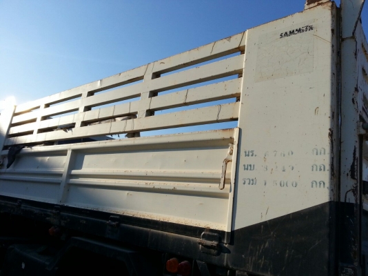 รถฮีโน่ 6 ล้อดั้ม 220 แรงม้า. ปี 55  ( รถวิ่ง 4x,xxx กม. )  สนใจติดต่อ  081 - 6079515