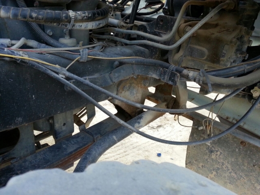 รถฮีโน่ 6 ล้อดั้ม 220 แรงม้า. ปี 55  ( รถวิ่ง 4x,xxx กม. )  สนใจติดต่อ  081 - 6079515