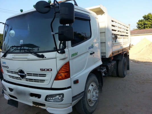 รถฮีโน่ 6 ล้อดั้ม 220 แรงม้า. ปี 55  ( รถวิ่ง 4x,xxx กม. )  สนใจติดต่อ  081 - 6079515