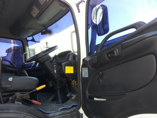 รถฮีโน่ 6 ล้อดั้ม 220 แรงม้า. ปี 55  ( รถวิ่ง 4x,xxx กม. )  สนใจติดต่อ  081 - 6079515