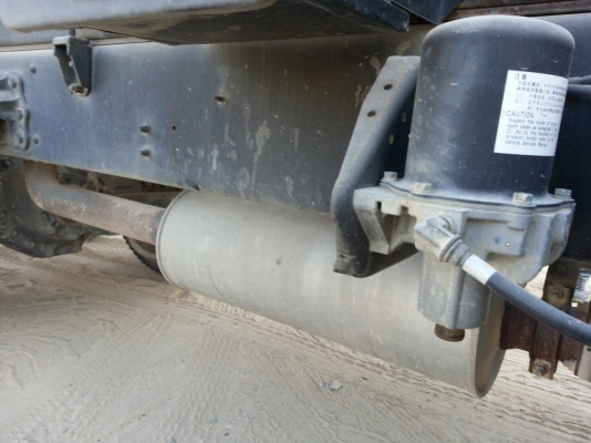 รถฮีโน่ 6 ล้อดั้ม 220 แรงม้า. ปี 55  ( รถวิ่ง 4x,xxx กม. )  สนใจติดต่อ  081 - 6079515