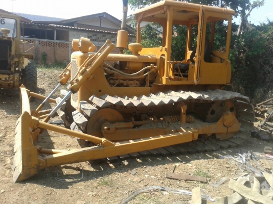 ขายด่วน CAT D4 ขายด่วน CAT D4
