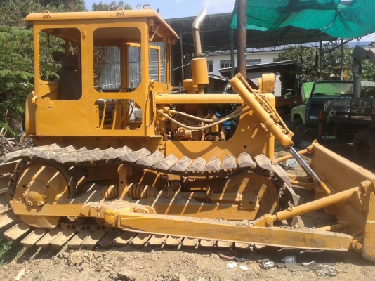 ขายด่วน CAT D4 ขายด่วน CAT D4