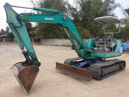แบคโฮเล็ก KOMATSU PC40-7 เก่าญี่ปุ่นแท้ แทรคเหล็กใหม่ แบคโฮเล็ก KOMATSU PC40-7 เก่าญี่ปุ่นแท้ แทรคเหล็กใหม่