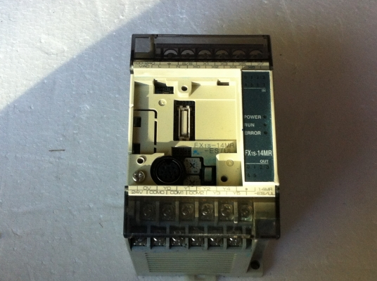 PLC ยี่ห้อ MITSUBISHI รุ่น FX1s-14MR ใช้ไฟได้ตั้งแต่ 100- 240 V. PLC ยี่ห้อ MITSUBISHI รุ่น FX1s-14MR ใช้ไฟได้ตั้งแต่ 100- 240 V.