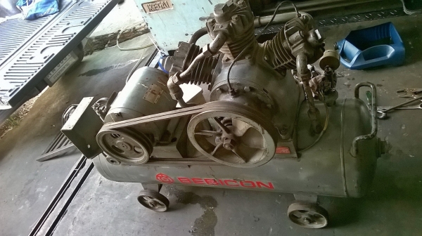 ขายปั้มลมญี่ปุ่นสวยๆถูกๆ 3 แรง 3 สูบน่ะ..รู้ยังจ้ะ ขายปั้มลมญี่ปุ่นสวยๆถูกๆ 3 แรง 3 สูบน่ะ..รู้ยังจ้ะ