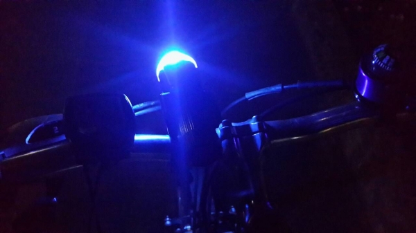 ไฟฉาย LED คุณภาพสูง ราคาถูกมาก