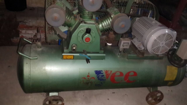 ขายปั๊มลม15แรงของใต้หวันยี่ห้อYee