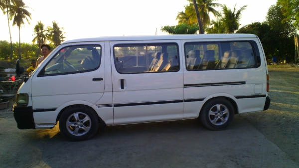 รถตู้มือสอง สภาพดีครับ