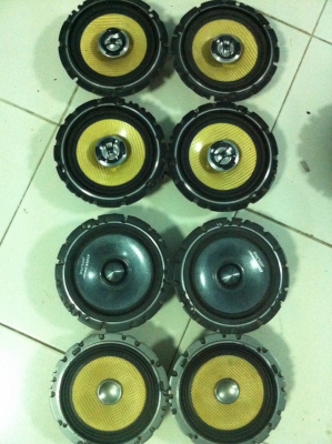 โครงหล่อ คู่ละ 1000 บาท