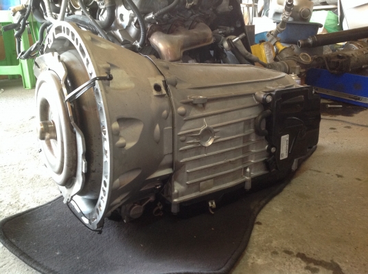 เกียร์ Benz 7 G Tronic No.722 908 0 อยู่ในเครื่องยนต์รหัส 651 924 รุ่น 250 CDI