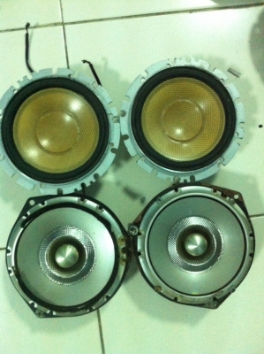 โครงหล่อ คู่ละ 900บาท