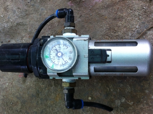 ชุดดักน้ำและปรับแรงดันลม SMC จากญี่ปุ่น ปรับแรงลมได้มากถึง 0.05 -0.85 MPa