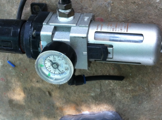 ชุดดักน้ำและปรับแรงดันลม SMC จากญี่ปุ่น ปรับแรงลมได้มากถึง 0.05 -0.85 MPa ชุดดักน้ำและปรับแรงดันลม SMC จากญี่ปุ่น ปรับแรงลมได้มากถึง 0.05 -0.85 MPa