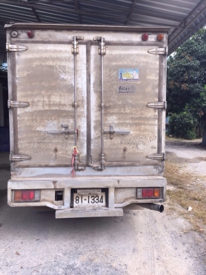 ขายหกล้อตู้ 3 บาน ฮีโน่  เครื่อง 135 เทอร์โบ