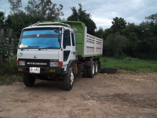 ขายรถบรรทุกสิบล้อกระบะดั๊มพ์ FUSO FN 527 สภาพพร้อมใช้งาน