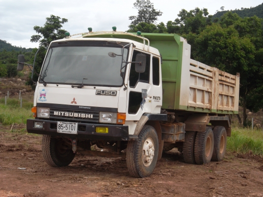 ขายรถบรรทุกสิบล้อกระบะดั๊มพ์ FUSO FN 527 สภาพพร้อมใช้งาน