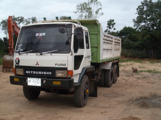 ขายรถบรรทุกสิบล้อกระบะดั๊มพ์ FUSO FN 527 สภาพพร้อมใช้งาน