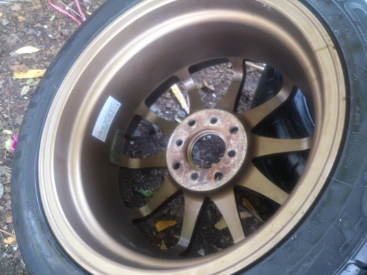 ขายแม็กCE28  4รู100  ขอบ16  7นิ้ว ET38 พร้อมยางKUMHO 205/45R16  ยางปี13 ดอกยางเต็มสวยลึกไม่แตกไม่ร้าวไม่กินข้าง  จำนวน 1  ชุด