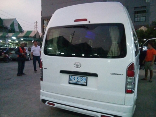 ขายด่วนๆ. รถตู้TOYOTA COMMUTER. ตู้ D4D  2500  CC   MT 2007  เต็มๆ. ราคา 555,000 บาทค่ะ. โทร 0922726669 ตันหยงค่ะ