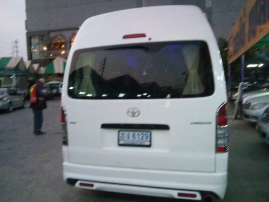 ขายด่วนๆ. รถตู้TOYOTA COMMUTER. ตู้ D4D  2500  CC   MT 2007 เต็มๆ. ราคา 552,000 บาทค่ะ. โทร 0922726669 ตันหยงค่ะ